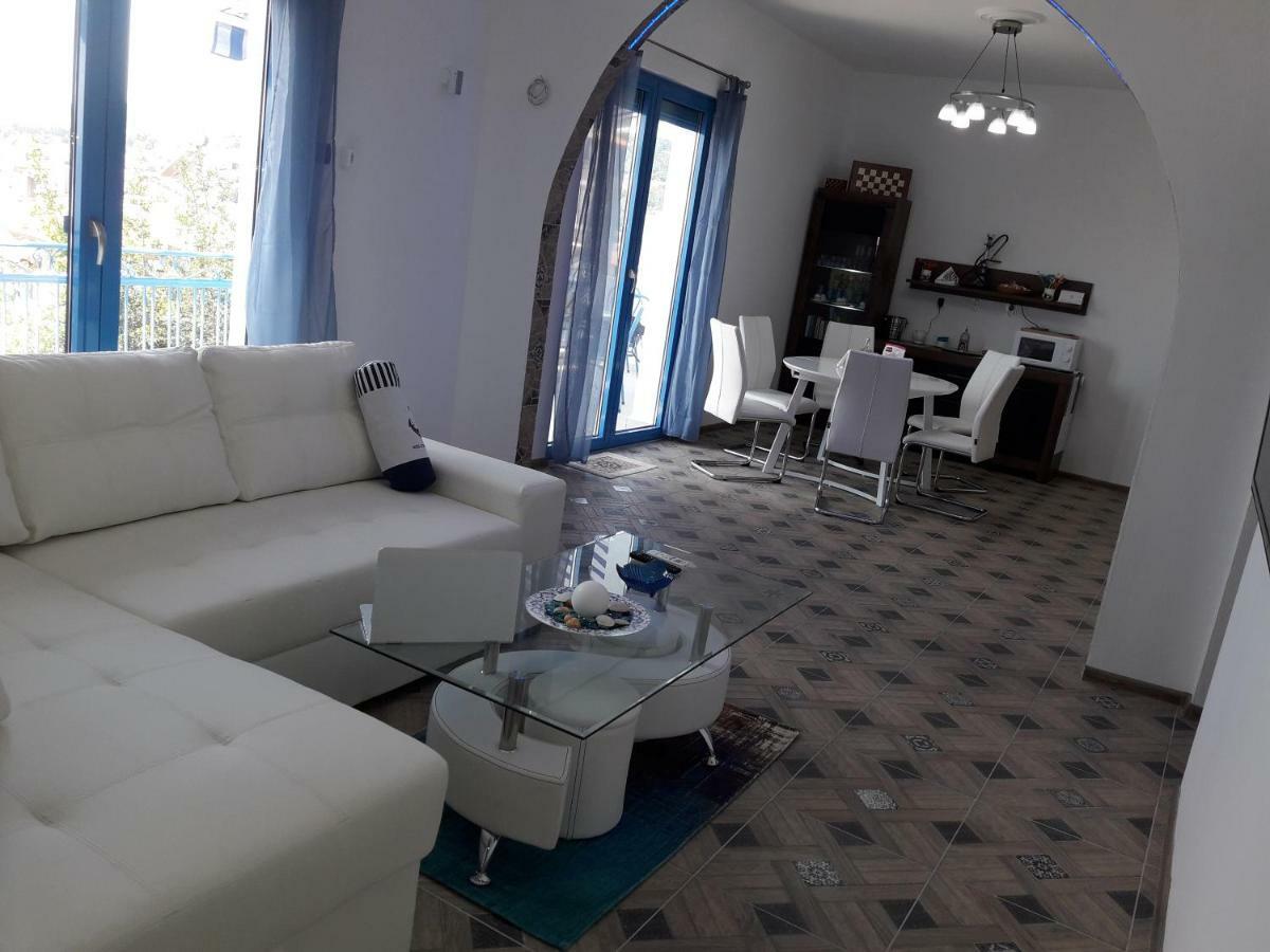 Island Apartment Kavala Exteriör bild